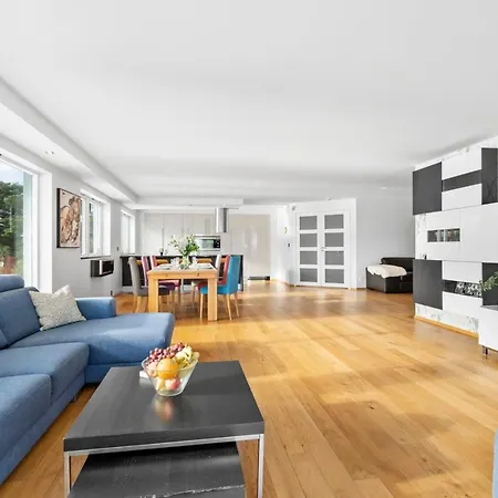 Penthouse Leilighet 200 Kvm Vakker Sjoutsikt. Apartment Bergen