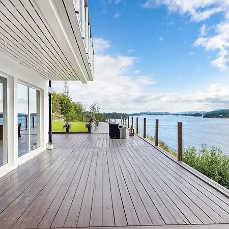 Penthouse Leilighet 200 Kvm Vakker Sjoutsikt.