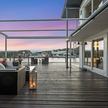 Apartment Penthouse Leilighet 200 Kvm Vakker Sjoutsikt. Bergen